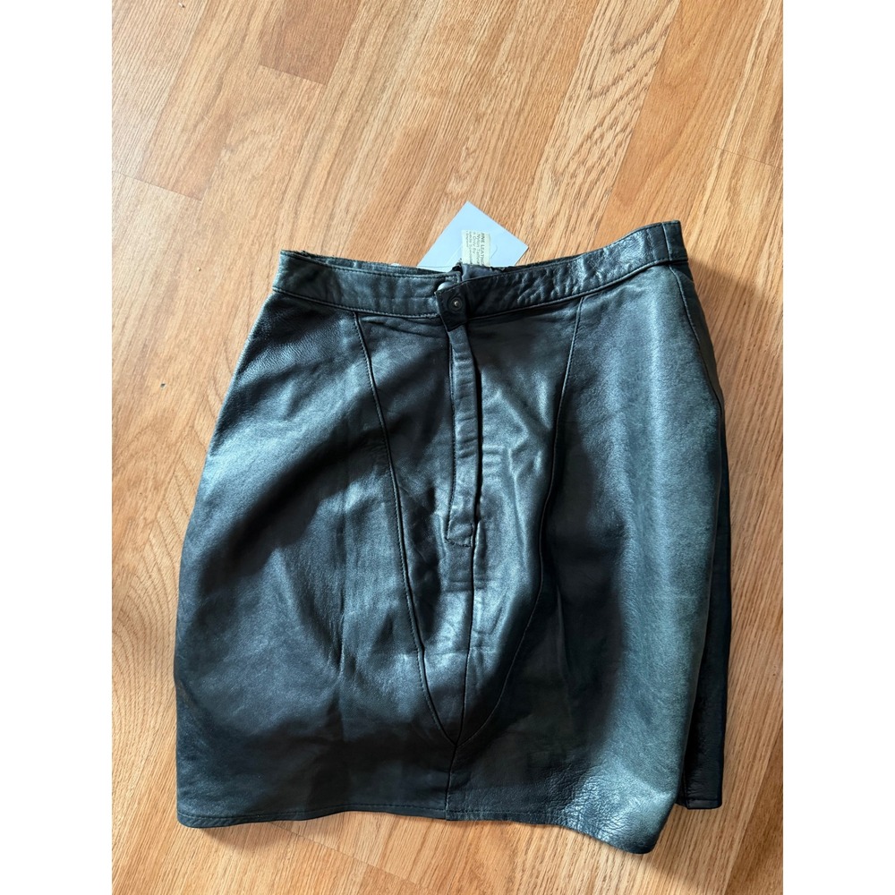 Q Vintage Black Genuine Leather Mini Skirt Made in England High Waist Sz 8